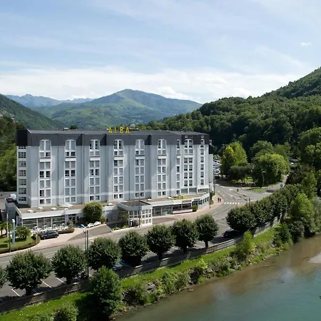 オテル アルバ ホテル 4*