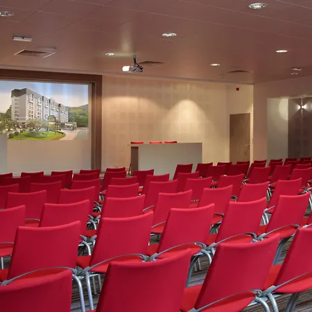 阿尔巴酒店 酒店 4*