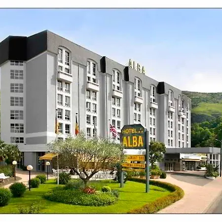Alba 4*